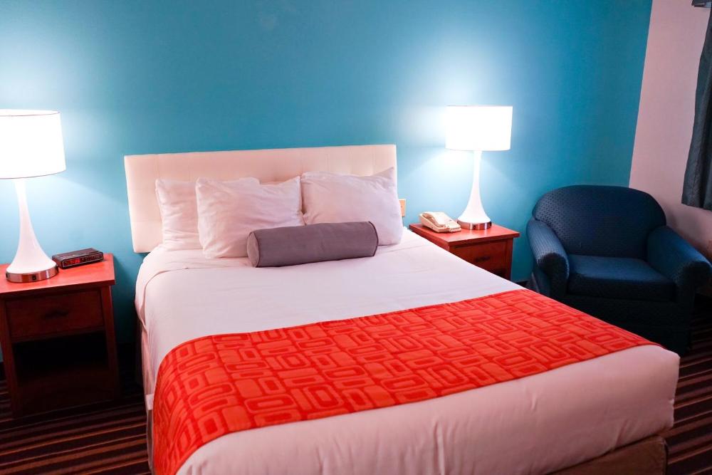 Queen Room - Disability Access - Non-Smoking